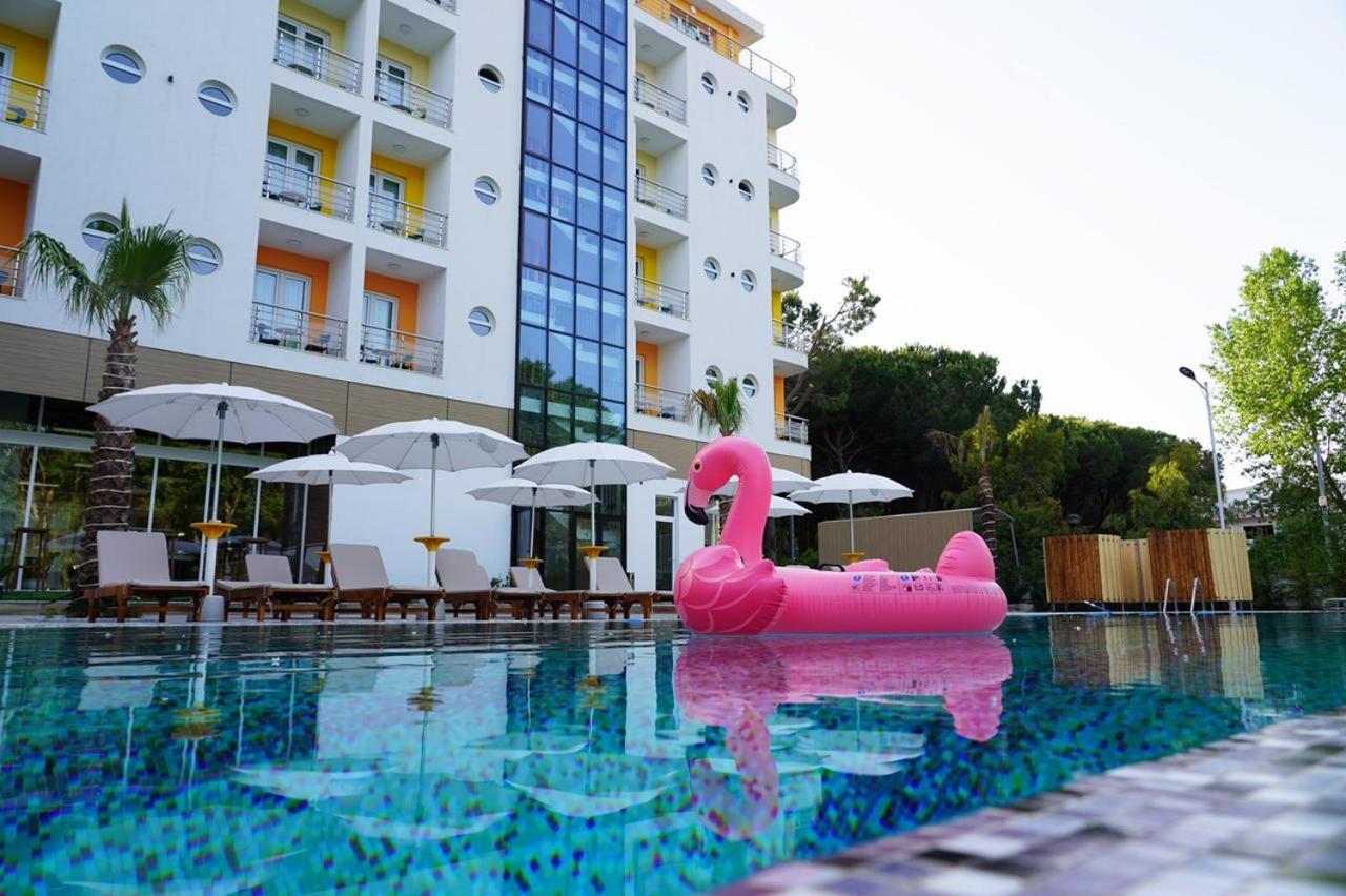 Hotel Monaco & Garden Golem  Dış mekan fotoğraf